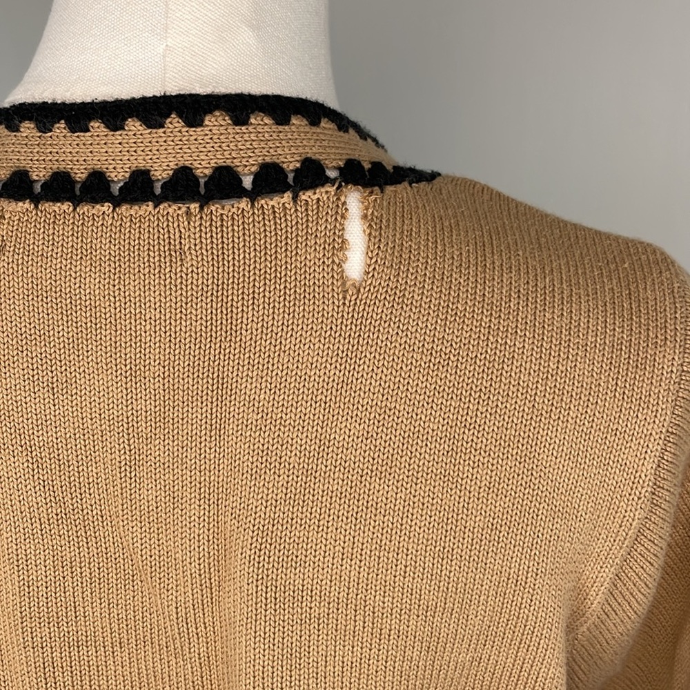 Central Park West Jules Crochet Edge Top, L - Picture 10 of 13